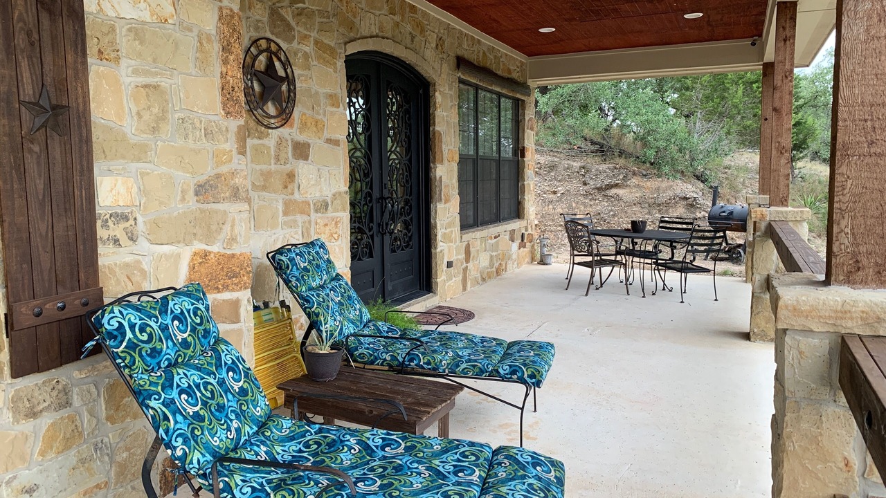 Photo of Outdoor in Lakehills