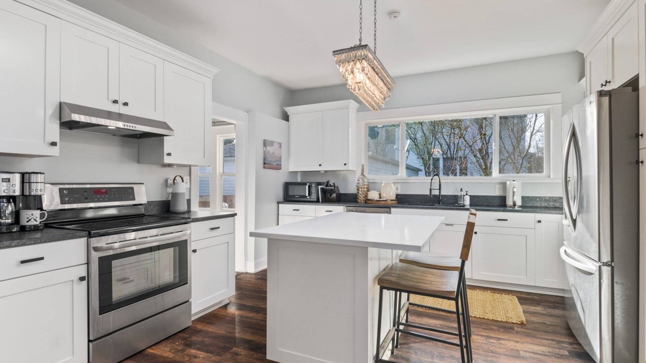 Photo of Others in Newberg