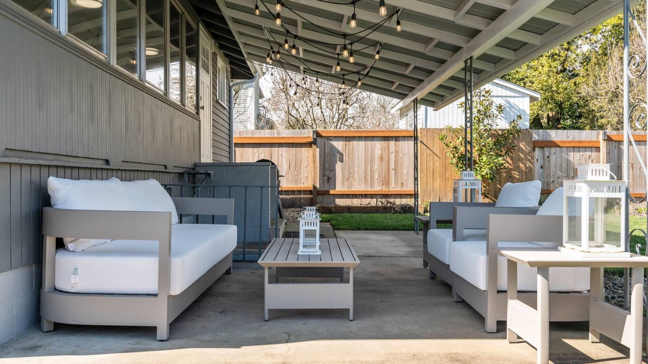 Photo of Others in Newberg