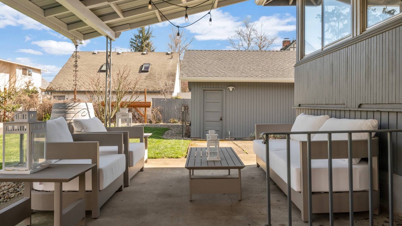 Photo of Others in Newberg