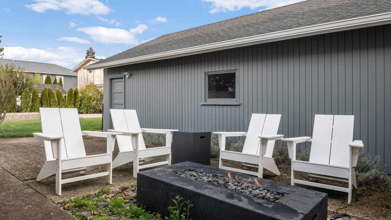 Photo of Others in Newberg