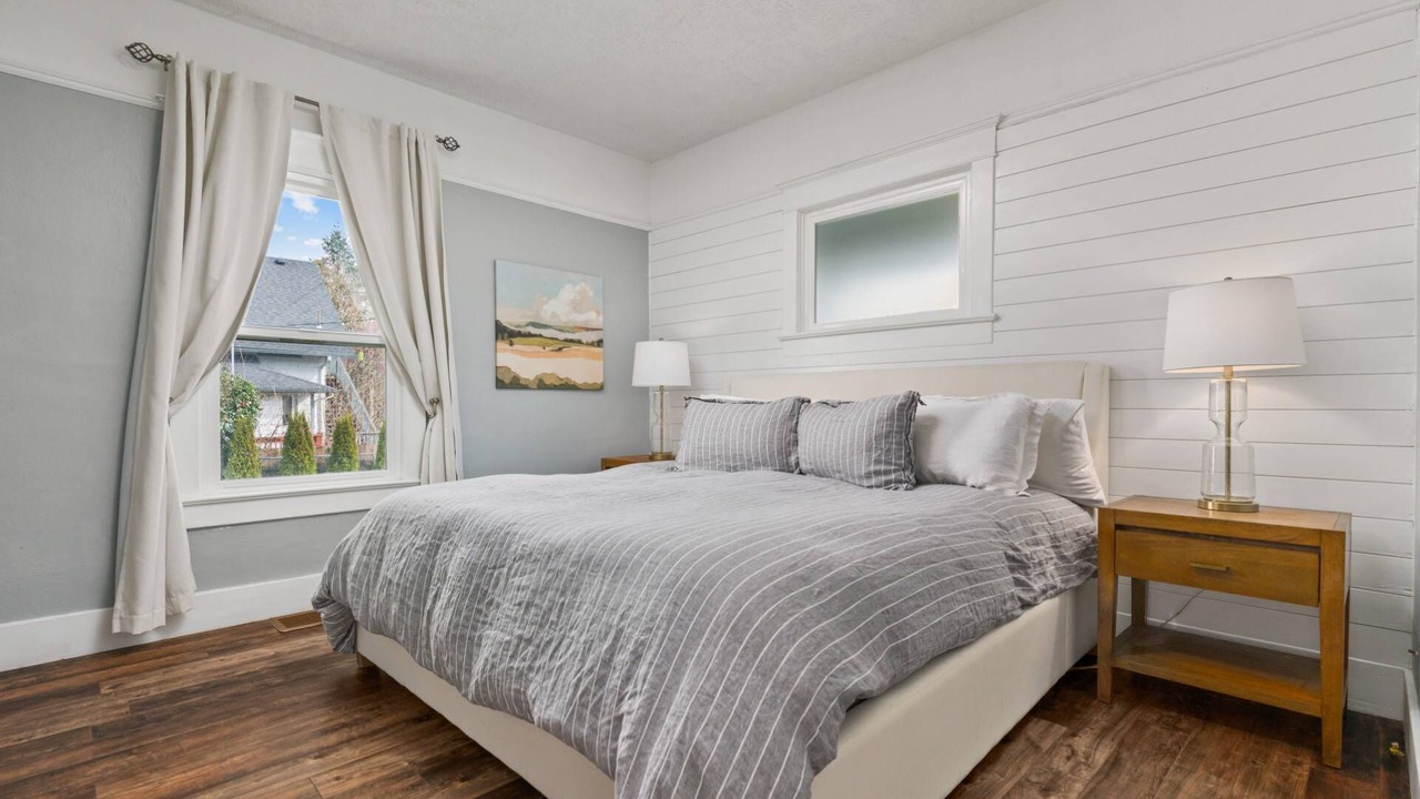 Photo of Others in Newberg