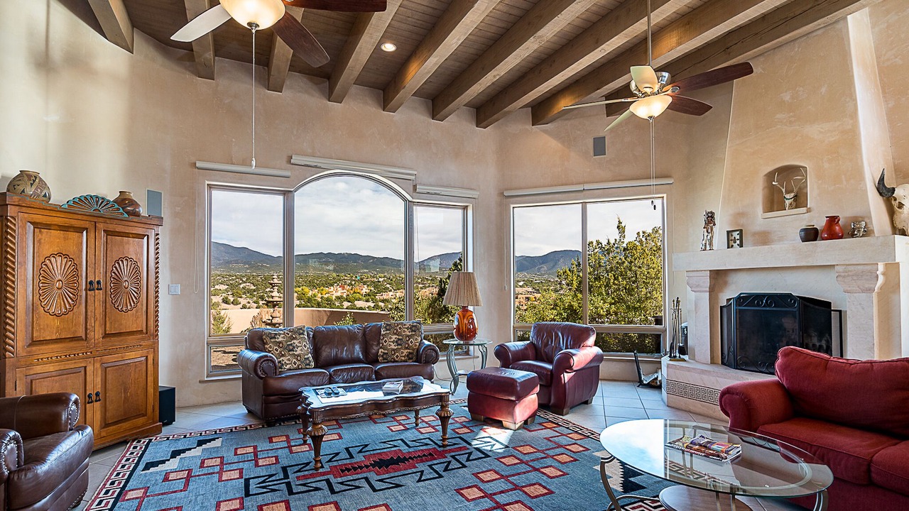 Photo of Livingroom in Santa Fe