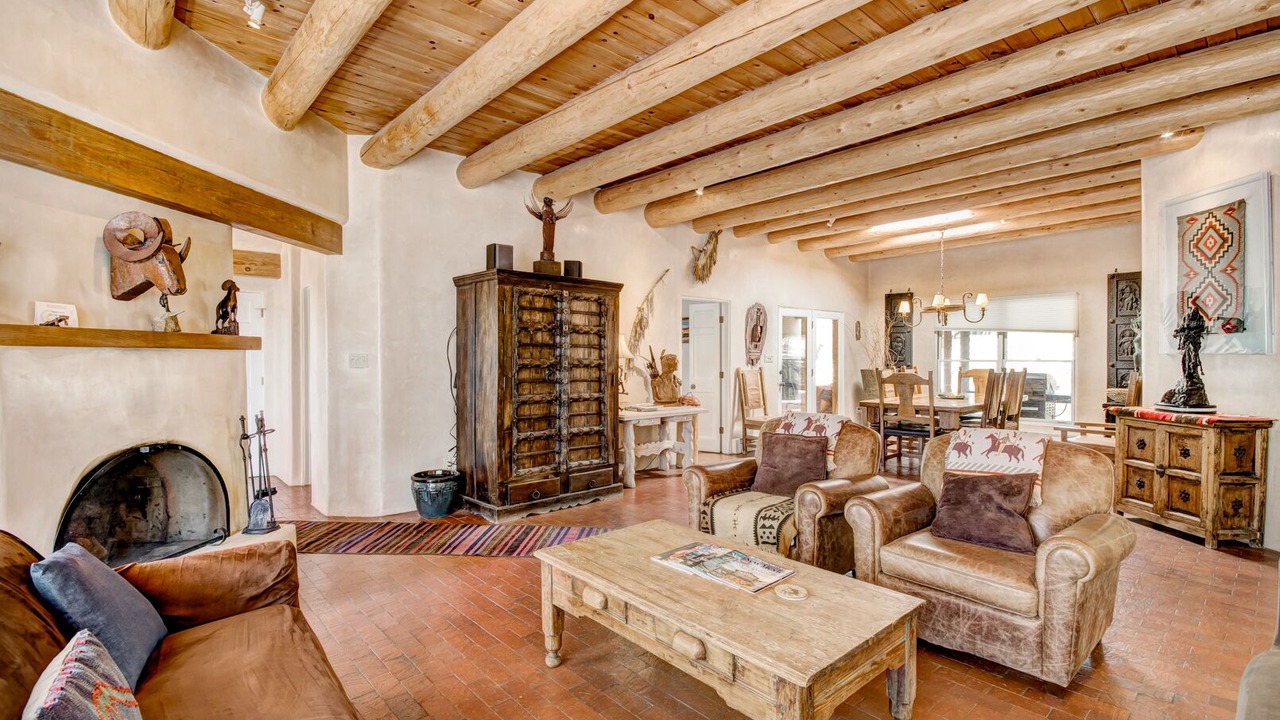 Photo of Livingroom in Santa Fe