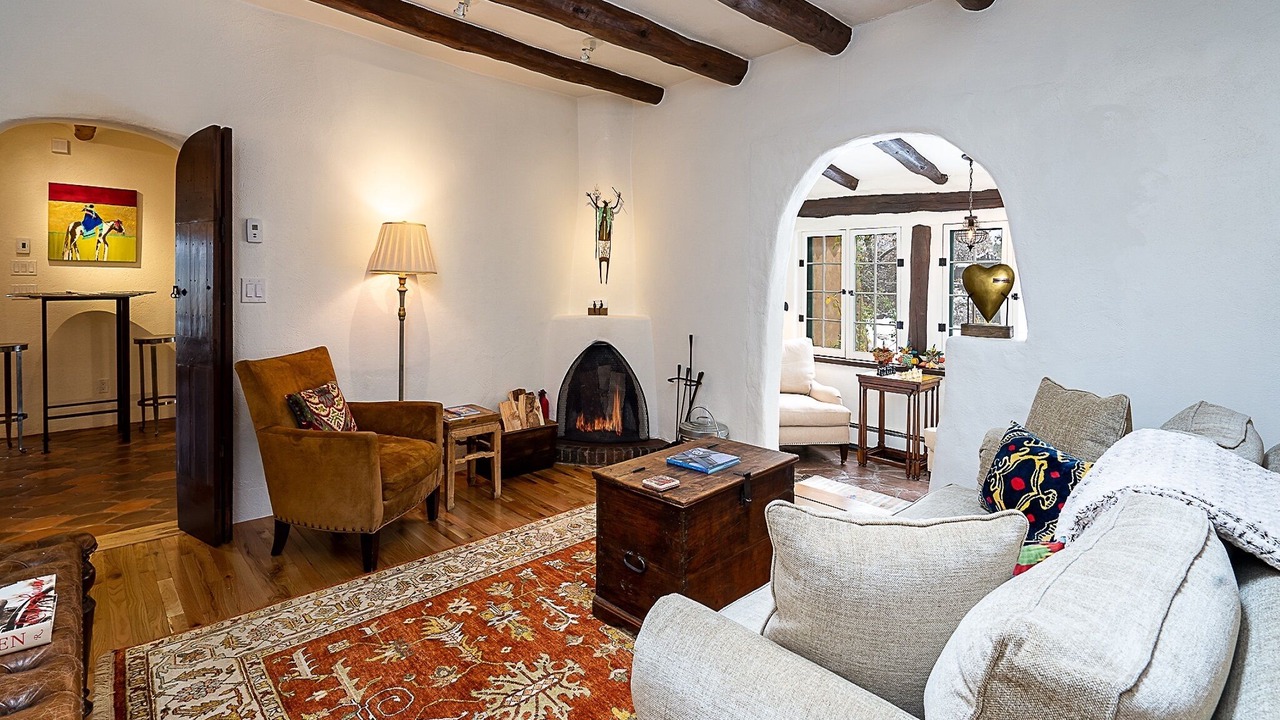 Photo of Livingroom in Northeast Santa Fe