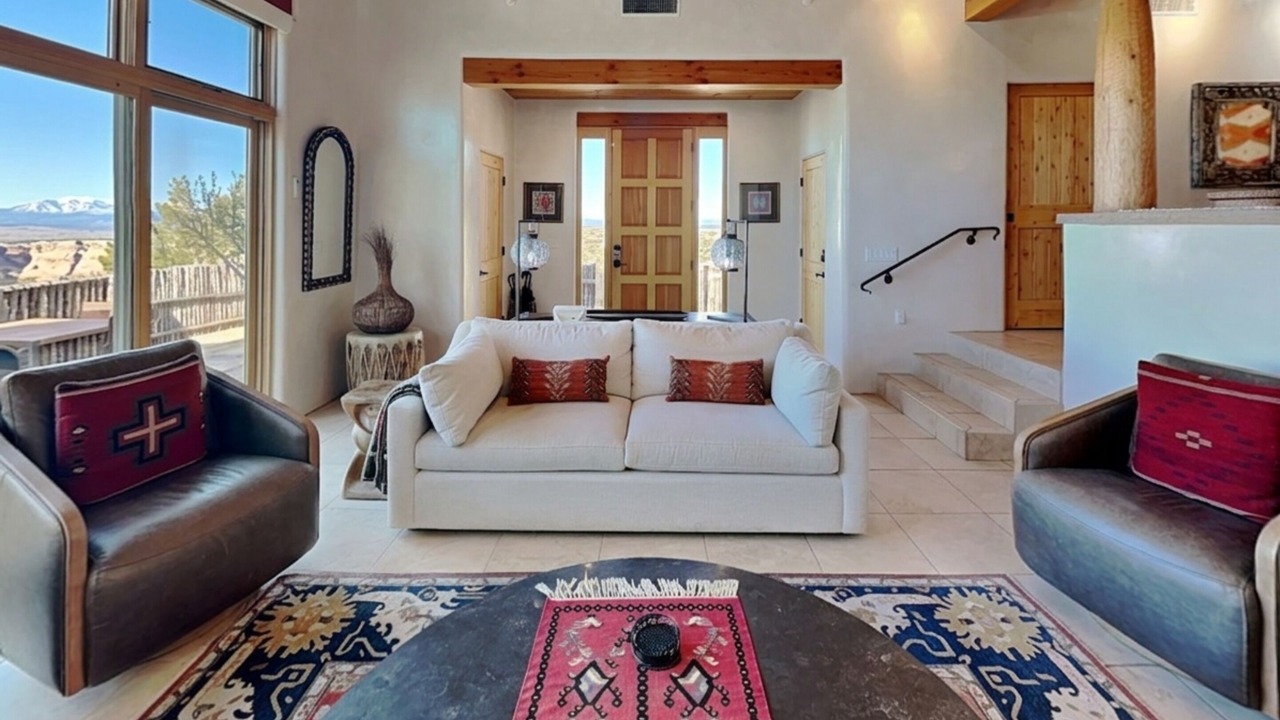 Photo of Livingroom in Tesuque