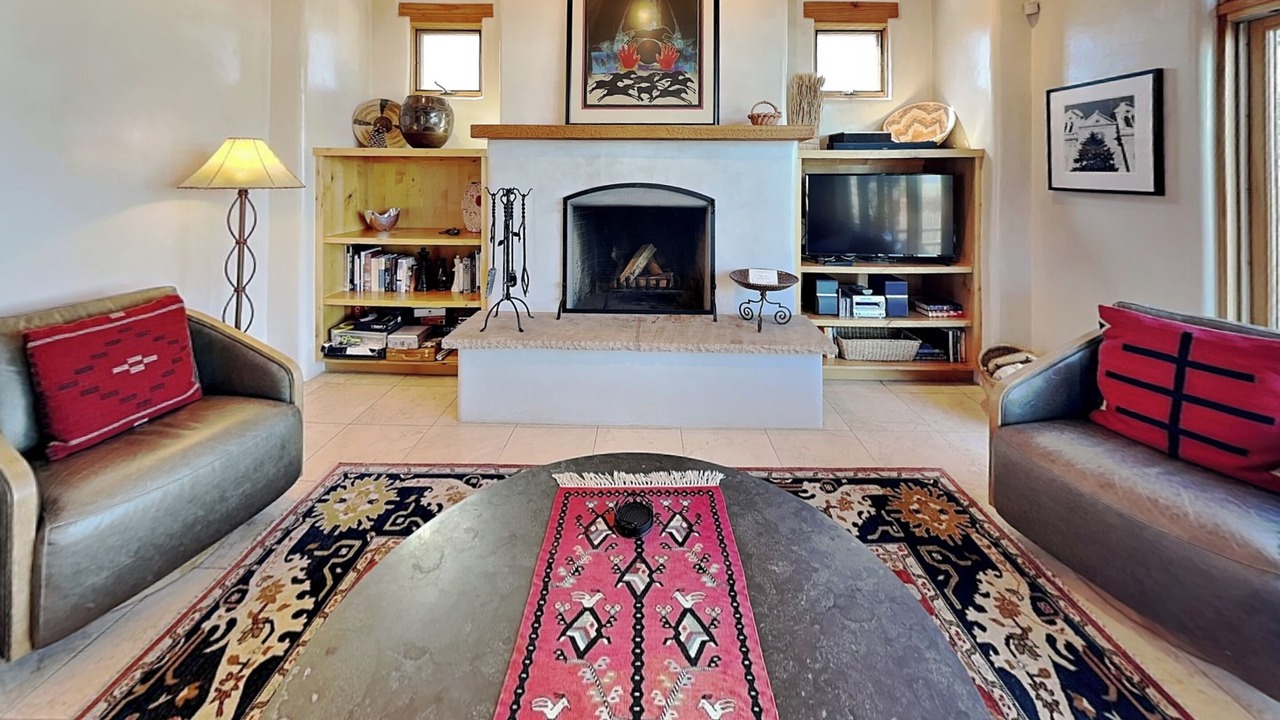 Photo of Livingroom in Tesuque