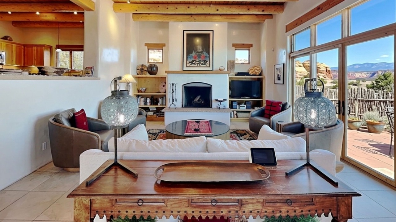 Photo of Livingroom in Tesuque