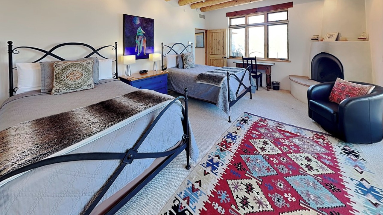 Photo of Livingroom in Tesuque