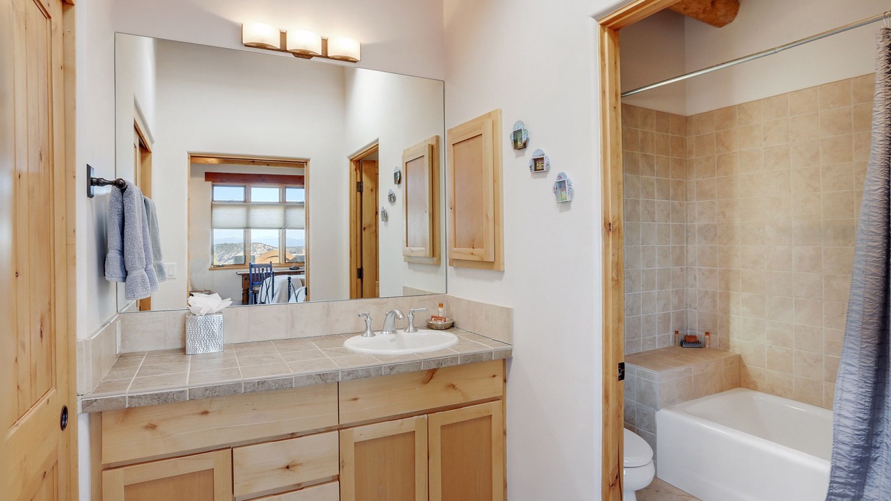 Photo of Bathroom in Tesuque