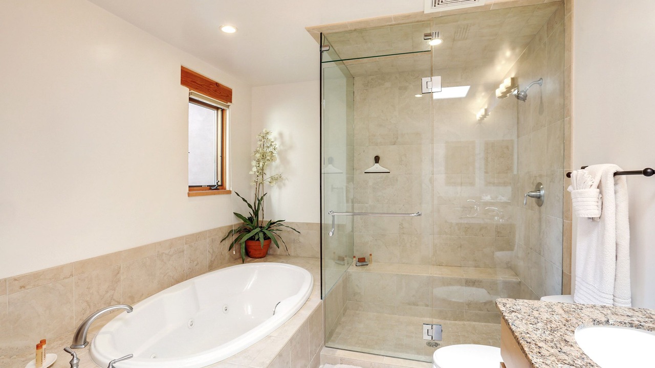 Photo of Bathroom in Tesuque