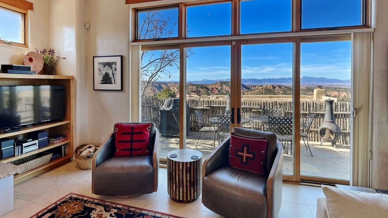 Photo of Bedroom in Tesuque