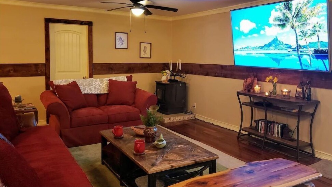 Photo of Livingroom in Catoosa