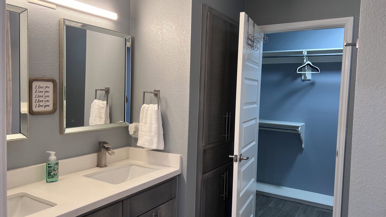 Photo of Bathroom in Bonanza