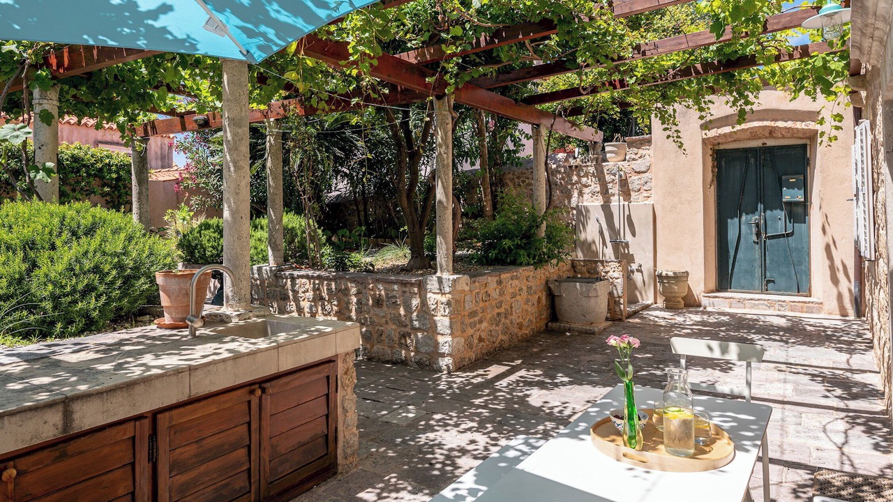 Photo of Outdoor in Pile