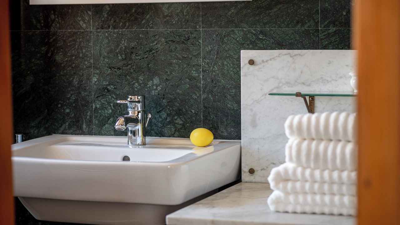 Photo of Bathroom in Pile