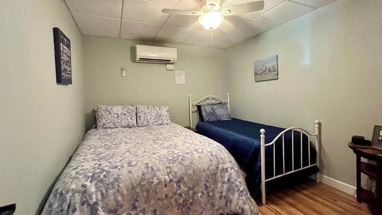 Photo of Bedroom in Crane Hill