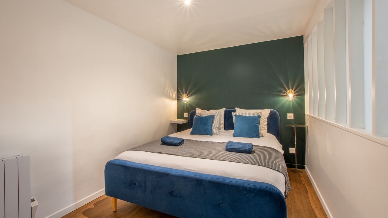 Photo of Bedroom in Arts-et-Metiers