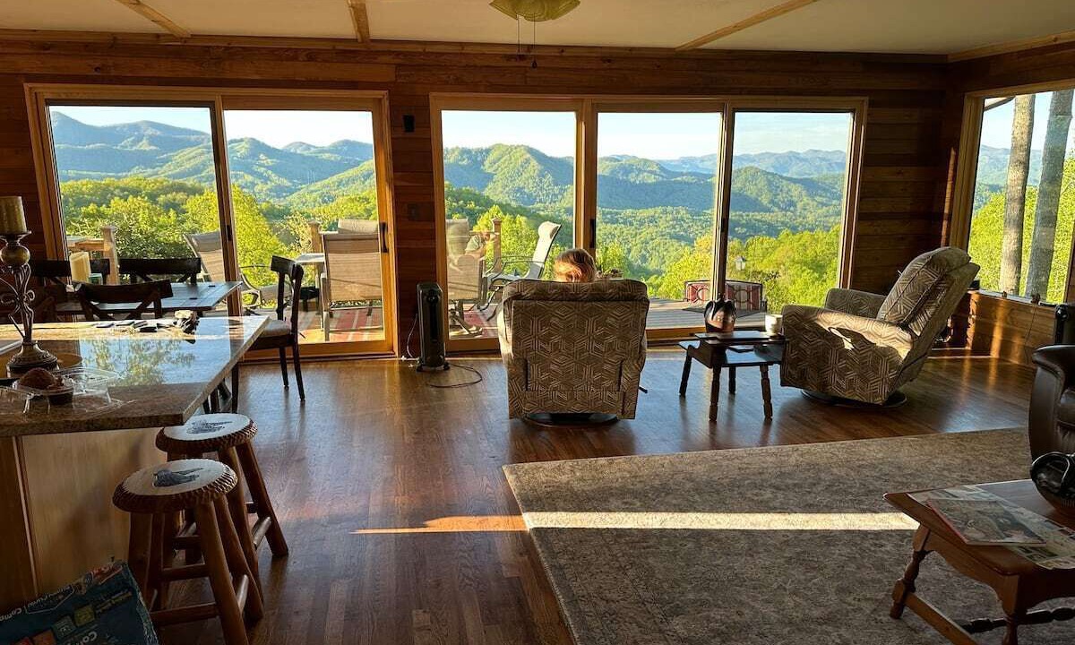 Photo of Bedroom in Sylva
