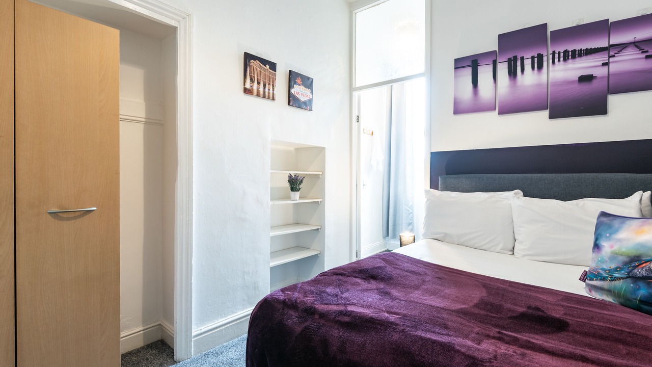 Photo of Bedroom in Hull