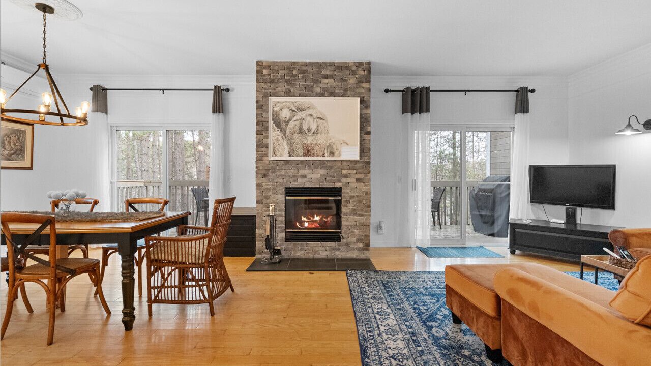 Photo of Livingroom in Mont-Tremblant