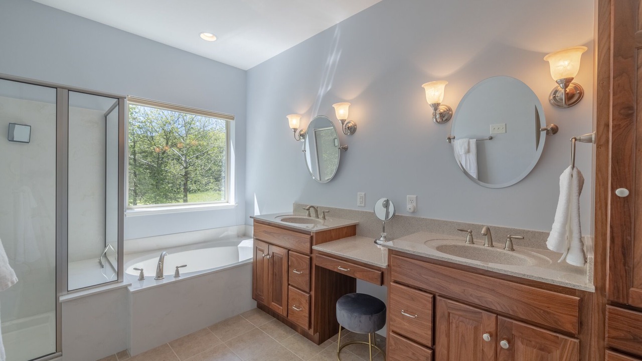 Photo of Bathroom in Innsbrook