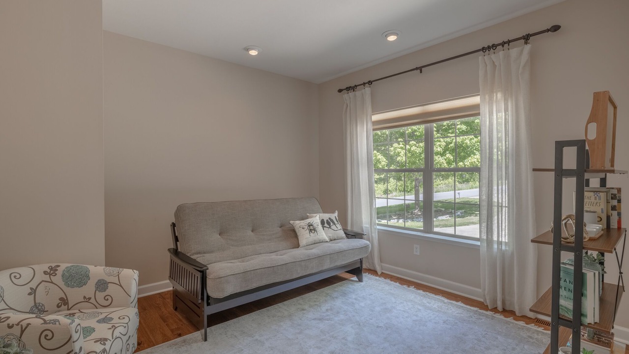 Photo of Livingroom in Innsbrook