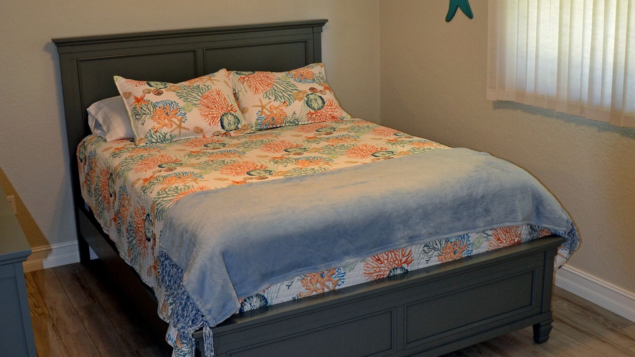 Photo of Bedroom in Pine Valley