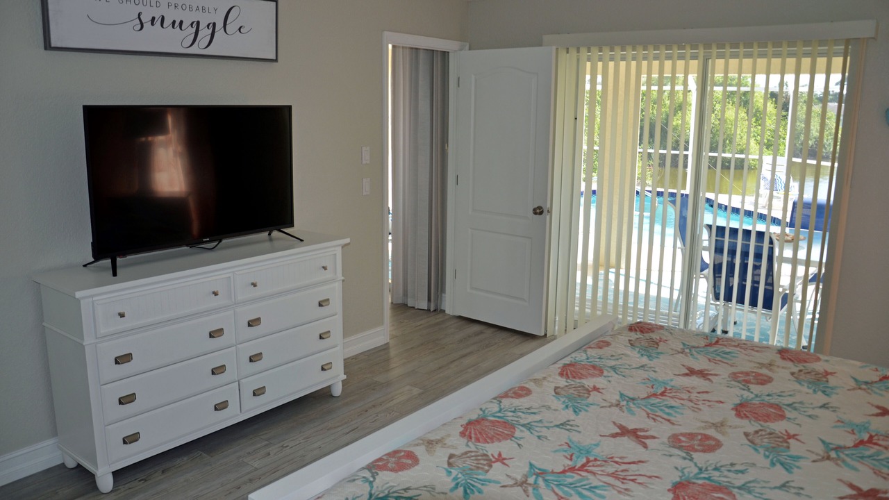 Photo of Bedroom in Pine Valley