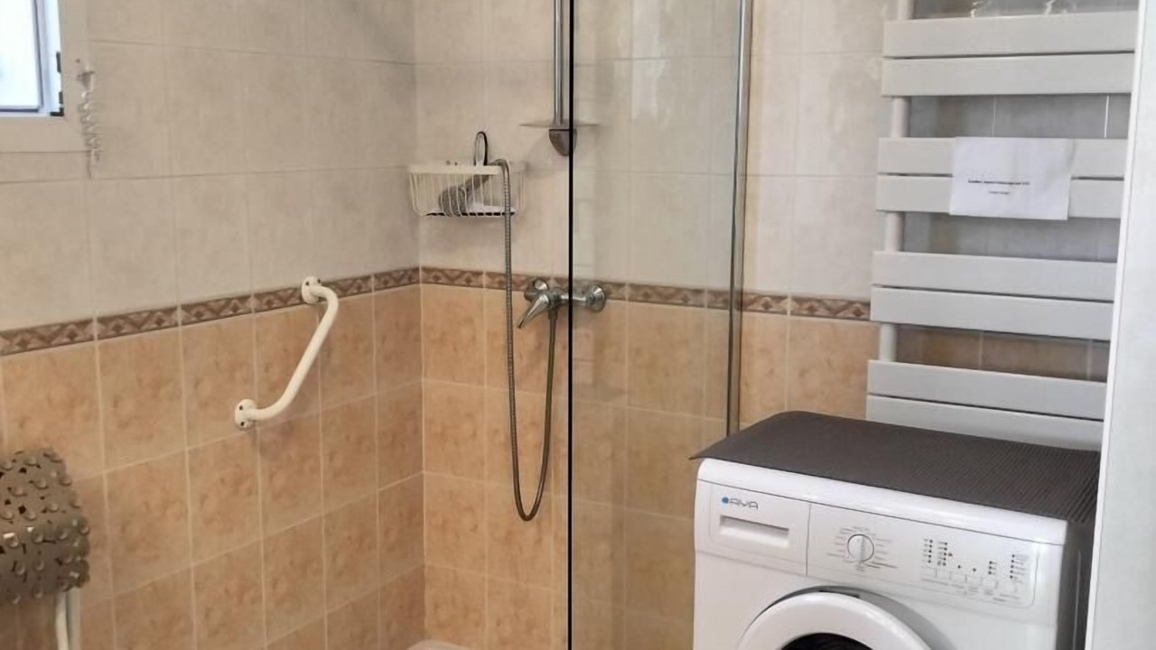 Photo of Bathroom in Carnoules