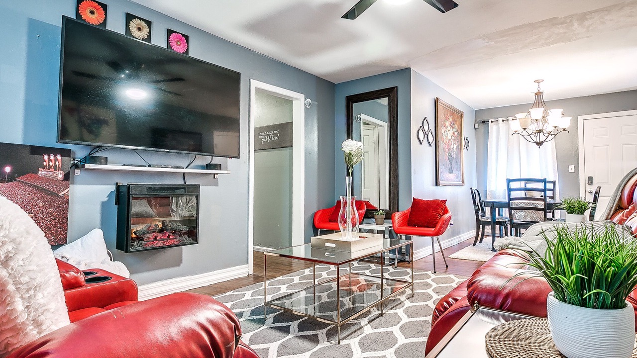Photo of Livingroom in Central Oklahoma City
