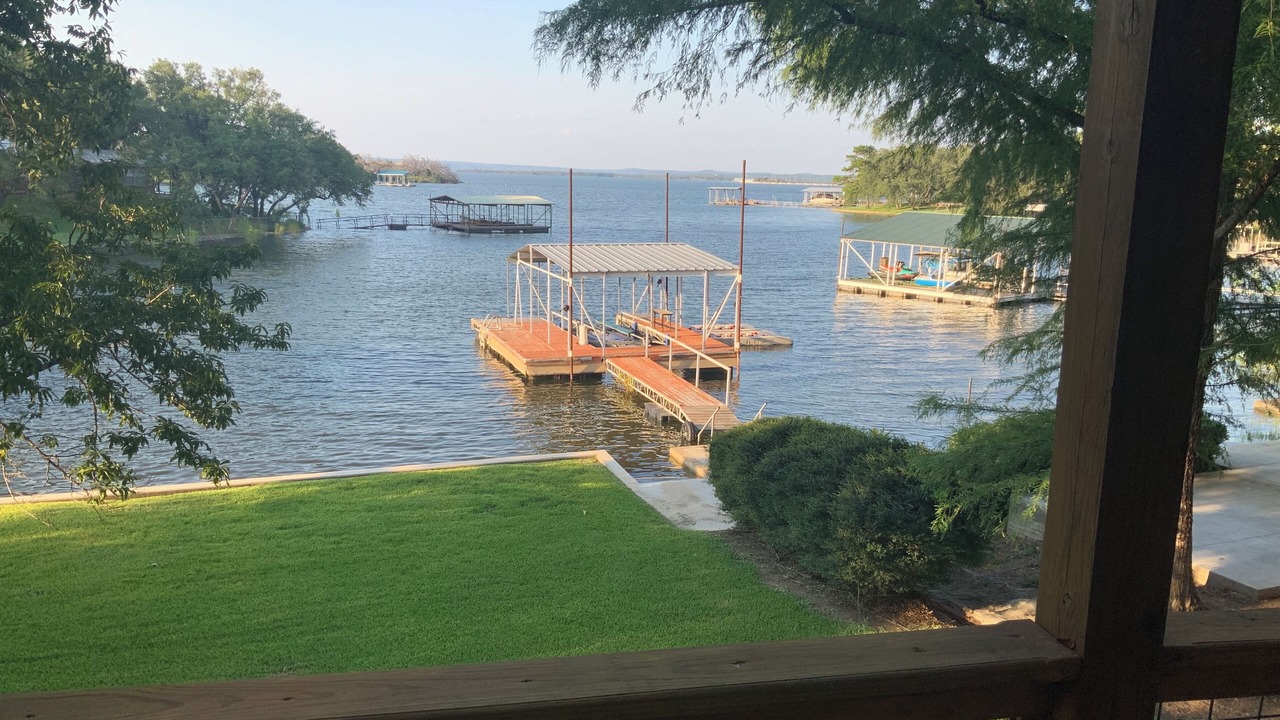 Photo of Outdoor in Buchanan Dam