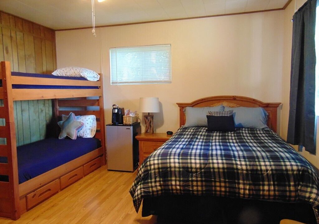 Photo of Bedroom in Buchanan Dam