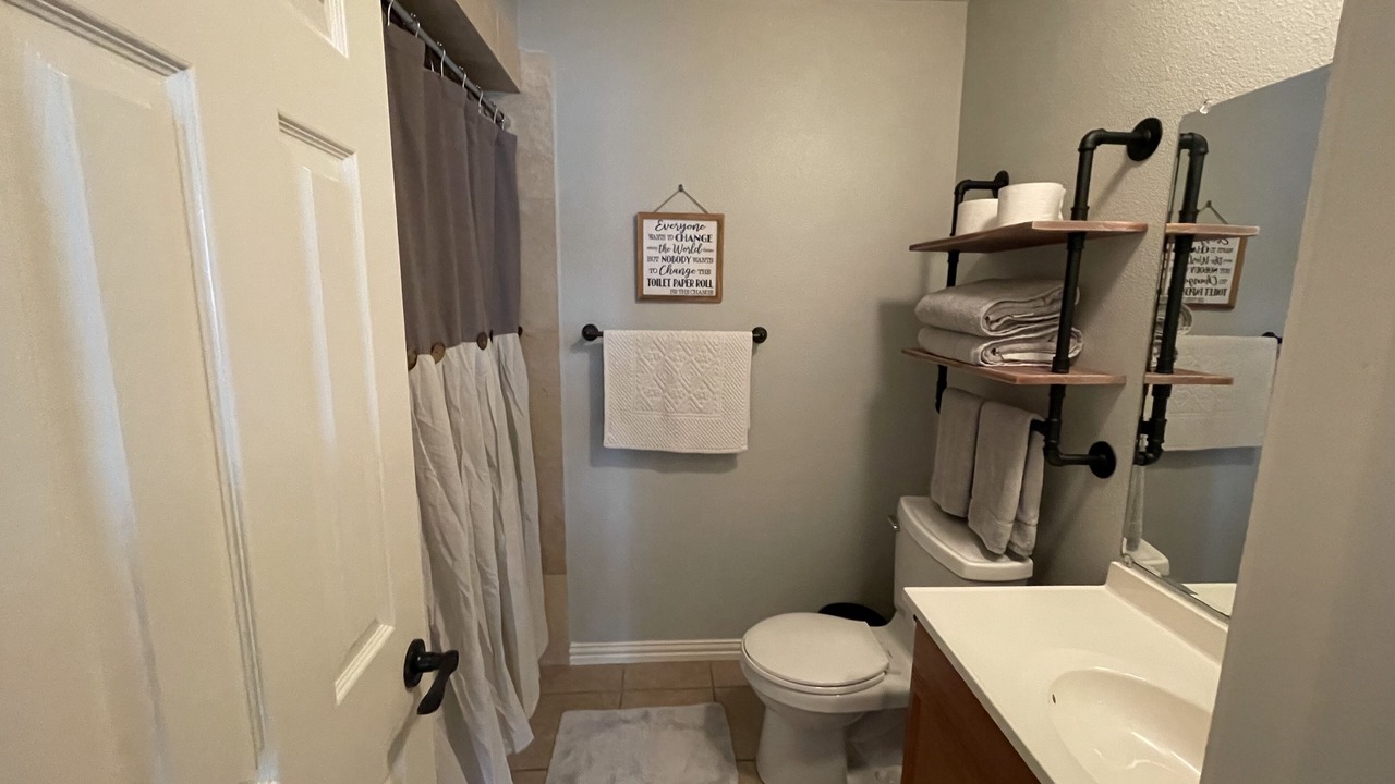 Photo of Bathroom in Allen