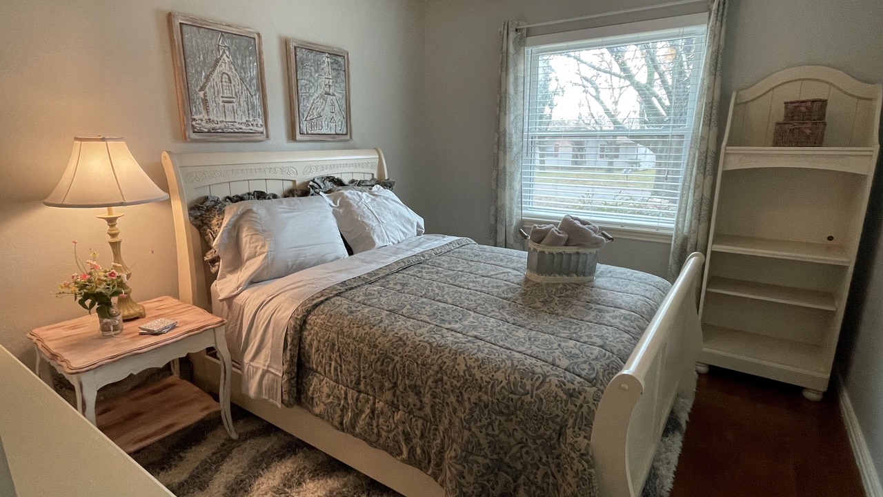 Photo of Bedroom in Allen