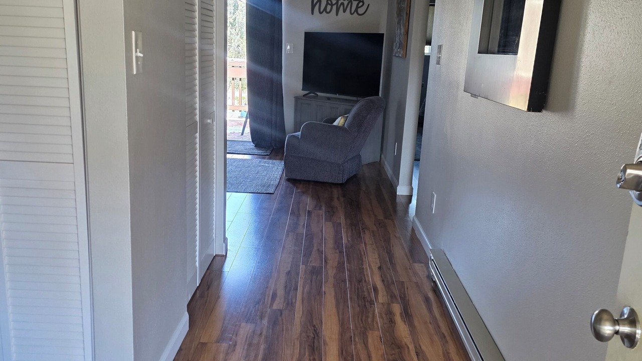Photo of Livingroom in Helena