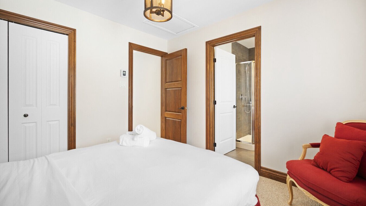 Photo of Bedroom in Mont-Tremblant