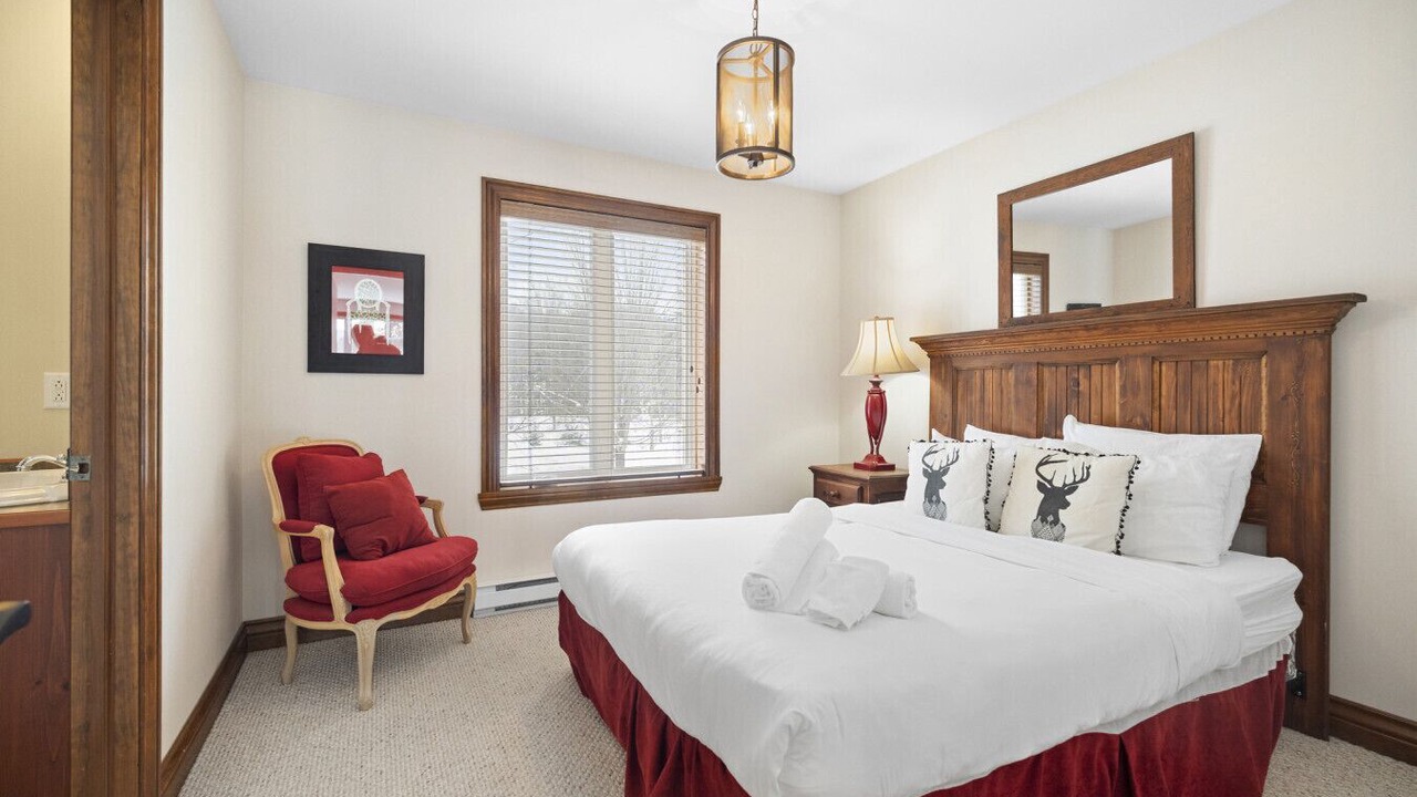 Photo of Bedroom in Mont-Tremblant