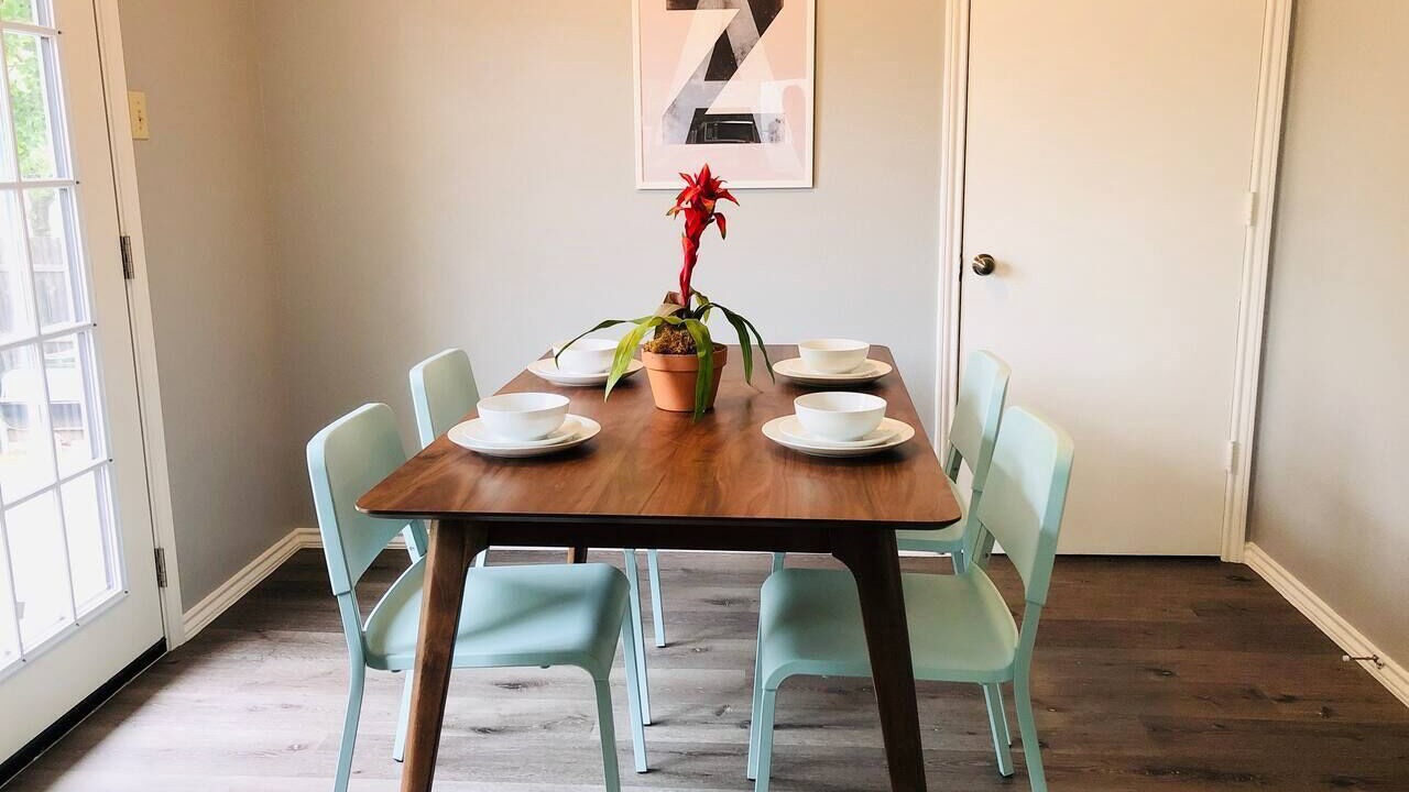 Photo of Livingroom in North Richland Hills