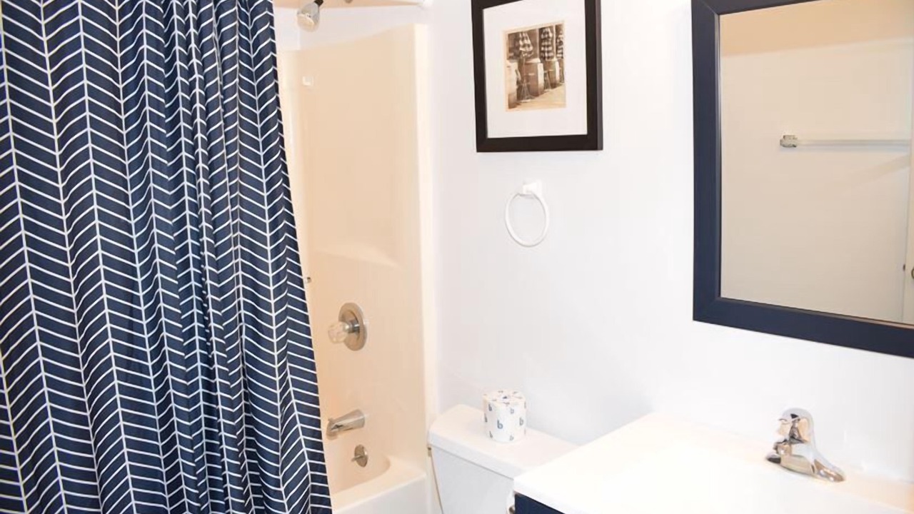 Photo of Bathroom in Chincoteague