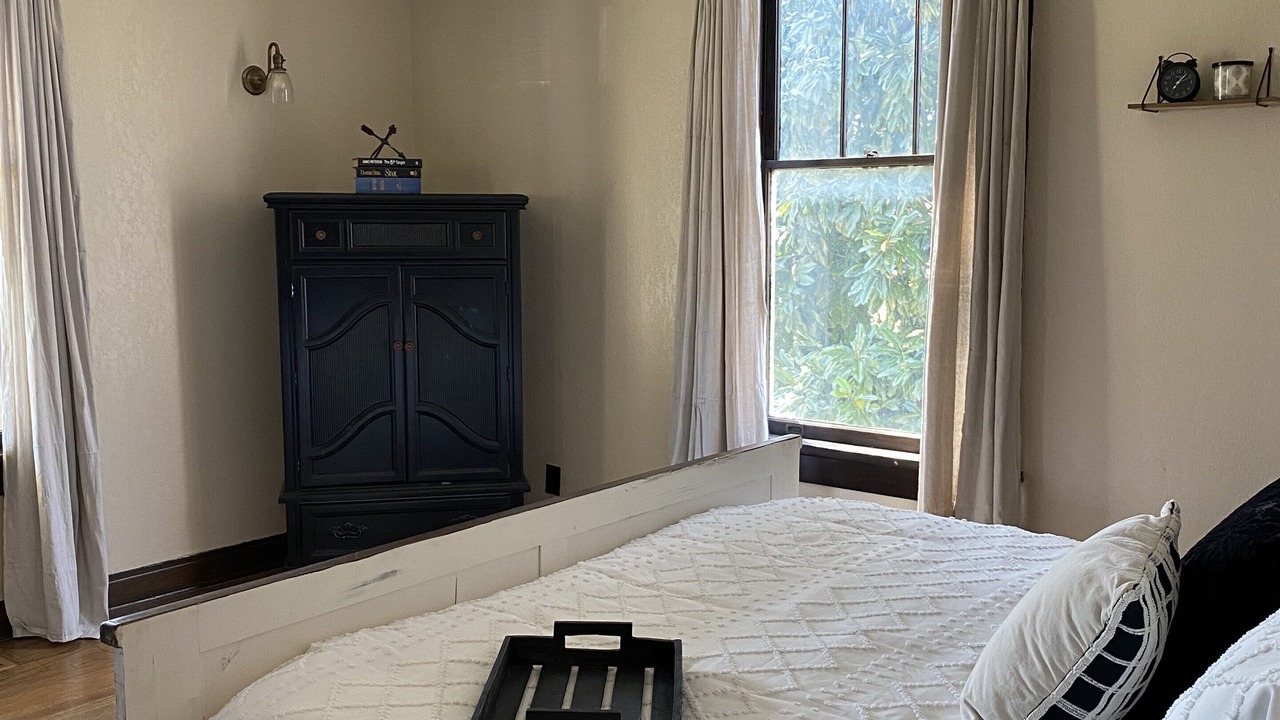 Photo of Bedroom in La Follette