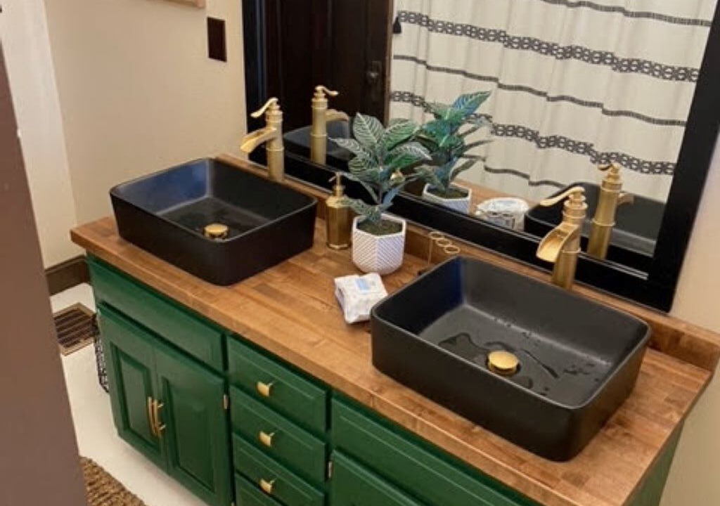 Photo of Bathroom in La Follette