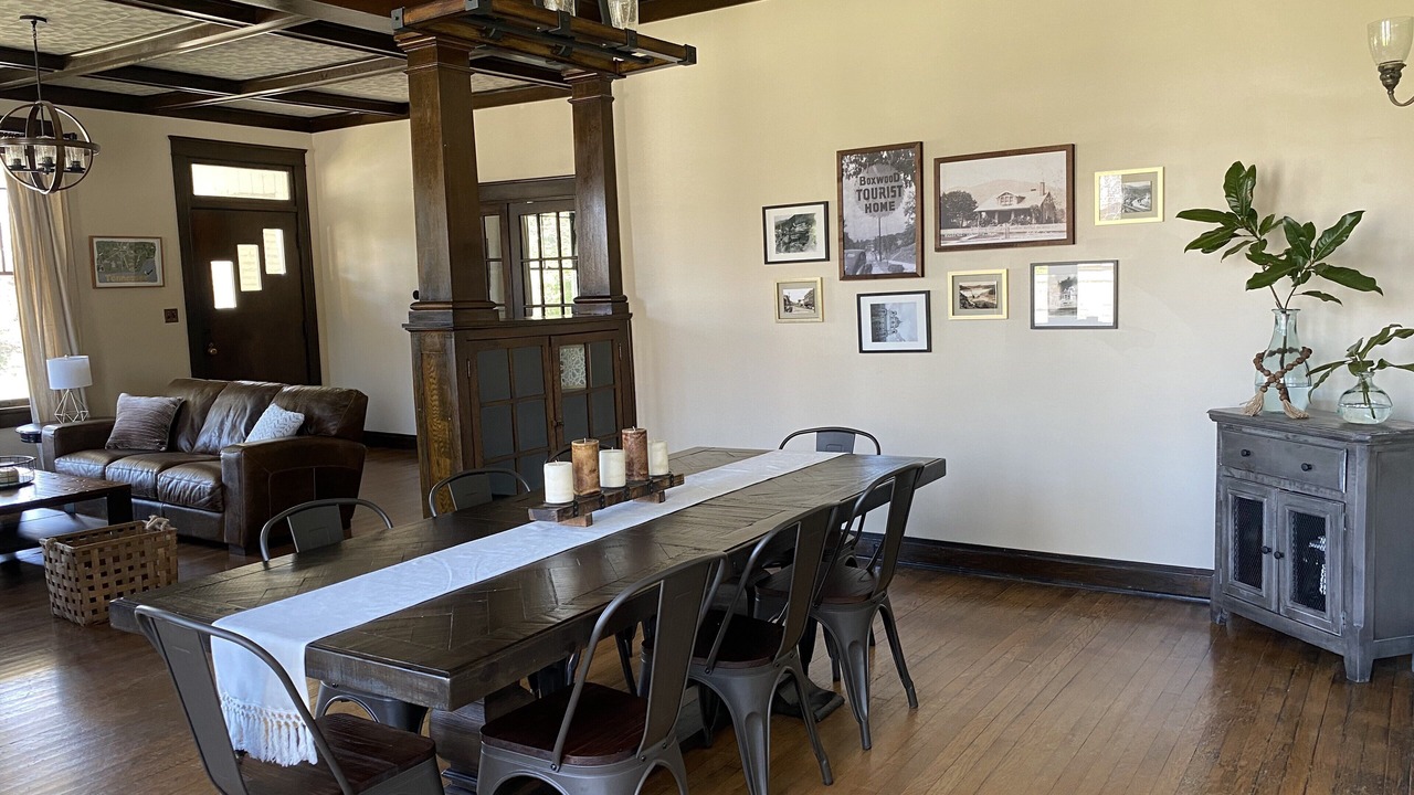 Photo of Others in La Follette