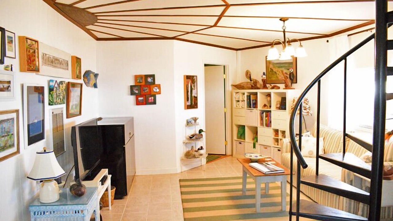 Photo of Others in Deep Hole