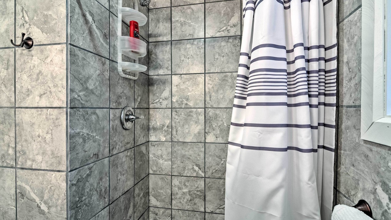 Photo of Bathroom in Golden