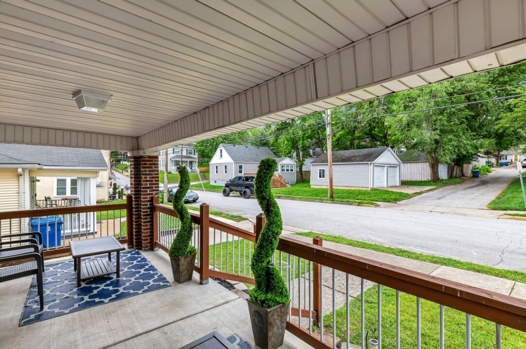Photo of Outdoor in St. Charles Historic District
