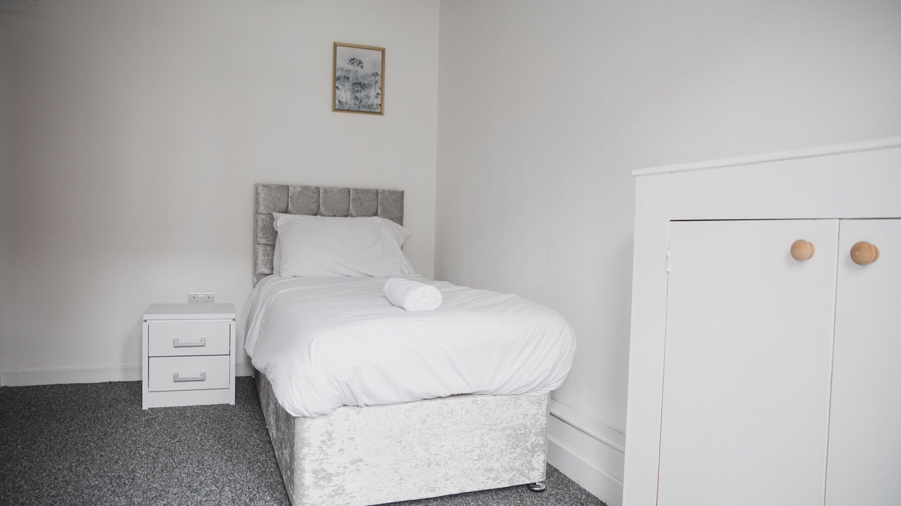 Photo of Bedroom in Aylestone