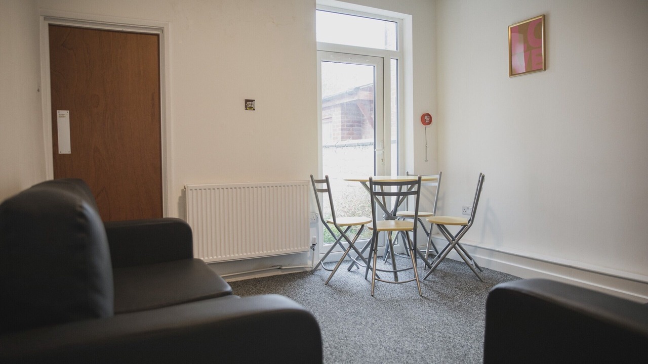 Photo of Livingroom in Aylestone