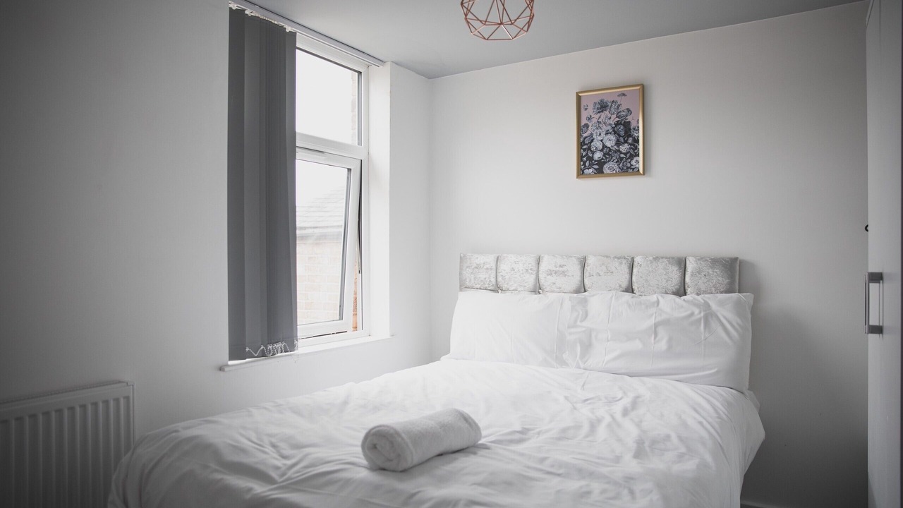 Photo of Bedroom in Aylestone