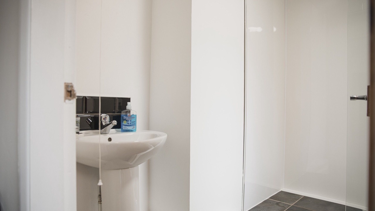 Photo of Bathroom in Aylestone